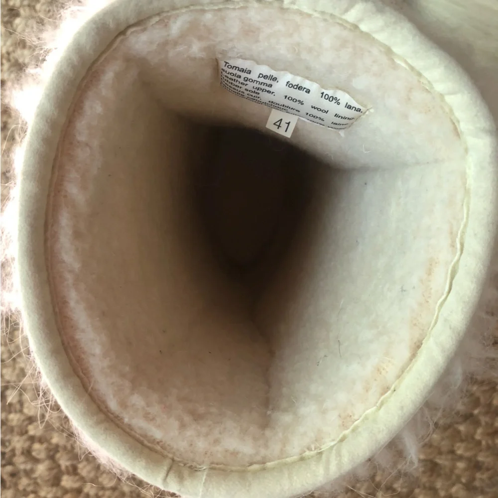 New: Vintage 90’s Yeti Goat Hair and Wool Boots. Size 41